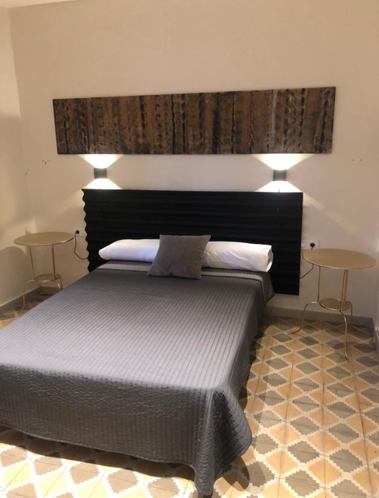 Hostal Sant Marti Puig-reig Bagian luar foto