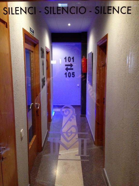 Hostal Sant Marti Puig-reig Bagian luar foto